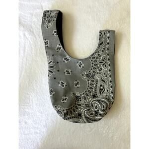 Carlton YAITO Silver Paisley One Handle Knot Bag
